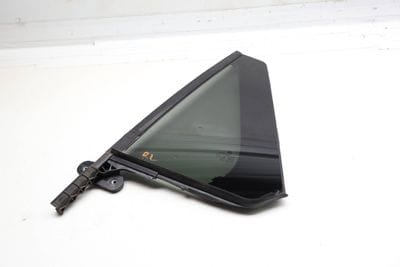 Side Door Window Glass 3CM845213