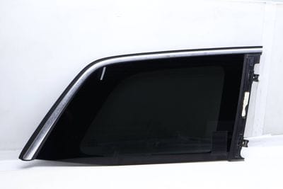 Side Quarter Window / Glass 1666706100
