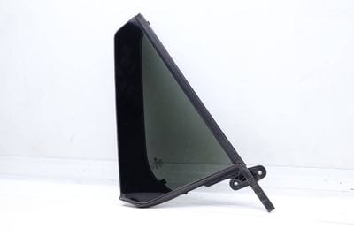 Side Quarter Window Glass 3CM845214