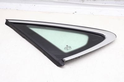 SIDE QUARTER WINDOW / GLASS 561845297R