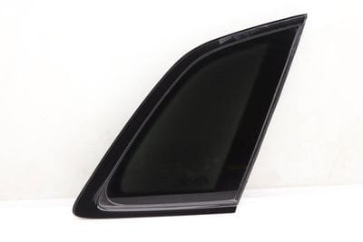 SIDE QUARTER WINDOW / GLASS 80A845298N