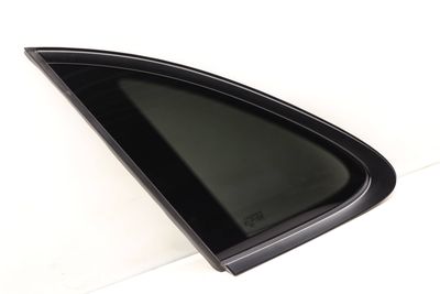 SIDE QUARTER WINDOW / GLASS