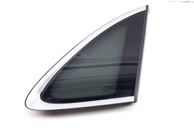 Side Quarter Window / Glass