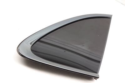 Side Quarter Window / Glass