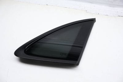 Side Quarter Window / Glass