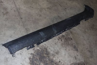 SIDE SKIRT / ROCKER PANEL 7210079