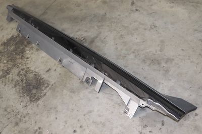 SIDE SKIRT / ROCKER PANEL 8080945