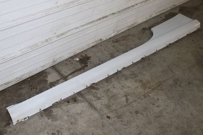 SIDE SKIRT / ROCKER PANEL 8T0853855A