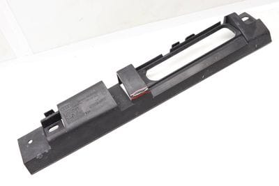 SIDE SKIRT / ROCKER PANEL MOUNT BRACKET 420853923