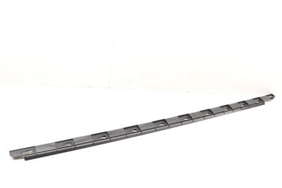 SIDE SKIRT / ROCKER PANEL MOUNT BRACKET 5G9853494