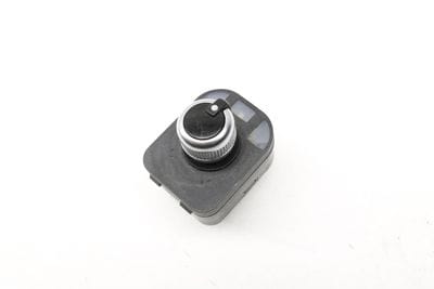 SIDE VIEW DOOR MIRROR SWITCH 8J0959565B