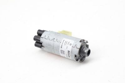 Slide Seat Motor (LONGITUDINAL) 8S8881183A