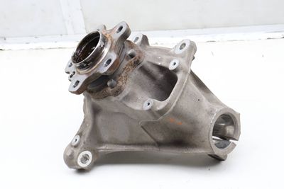 SPINDLE KNUCKLE w/ WHEEL BEARING 6882598