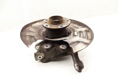 SPINDLE KNUCKLE w/ WHEEL BEARING 6852892