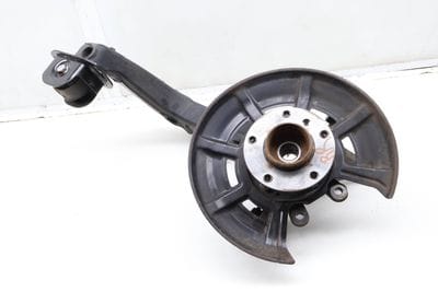 Spindle Knuckle w/ Wheel Bearing 33326783110
