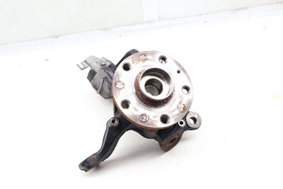 SPINDLE KNUCKLE w/ WHEEL BEARING 561407256