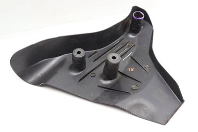 SPINDLE / TRAILING ARM COVER 6858413