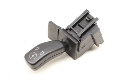 STEERING WHEEL ADJUSTMENT SWITCH / STALK 8373901