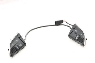 STEERING WHEEL CONTROL BUTTON / SWITCH 4H0951523B