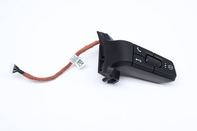 STEERING WHEEL CONTROL SWITCH