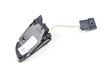 STEERING WHEEL CONTROL SWITCH / BUTTON 4F0951527H
