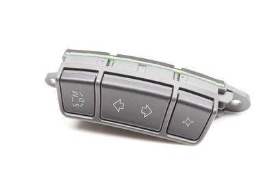 STEERING WHEEL CONTROL SWITCH / BUTTON 6911586