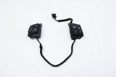 STEERING WHEEL CONTROL SWITCH / BUTTON SET 9125343