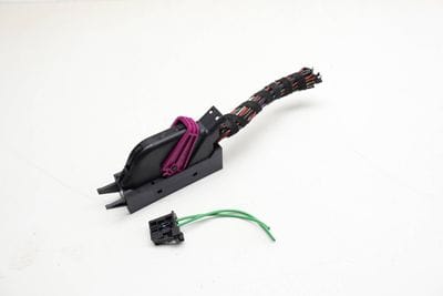 Stereo Amplifier / Amp Wiring Connector Pigtail 5K0971636
