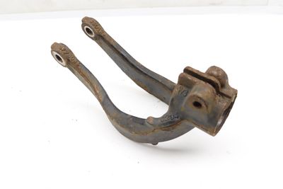 STRUT / SHOCK ABSORBER MOUNT BRACKET 6775086