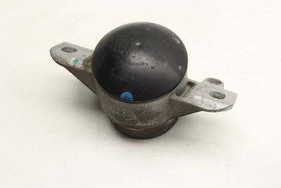 STRUT / SHOCK UPPER MOUNT 8K0513353E