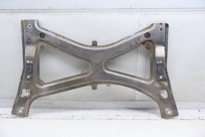 Subframe Crossmember / Mount Bracket