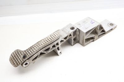 SUBFRAME SUPPORT BRACKET / CROSSMEMBER