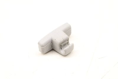 SUN VISOR CLIP / BRACKET 8174715