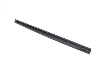 SUNROOF / SUN ROOF GLASS PANEL TRIM (LOWER) 8D9877793