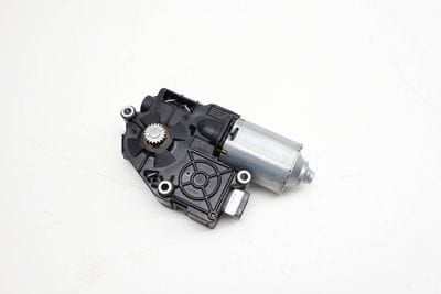 Sunroof / Sun Roof Motor 67617316535