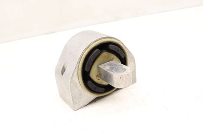 SUSPENSION / ENGINE MOUNT BRACKET (REAR) PAD399111