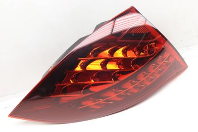 TAIL LIGHT / LAMP (OUTER) 7P5945095S