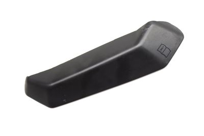 TAIL LIGHT / LAMP TRIM (INNER) 83A945255