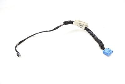 Tail Light / Lamp Wiring Connector / Pigtail 6R0972930B