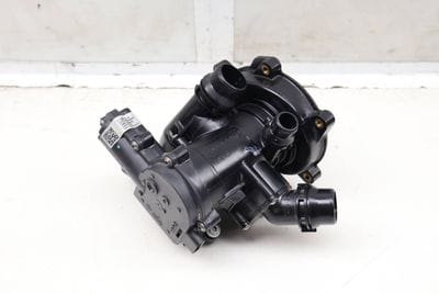 Thermostat / Housing 06L121111P