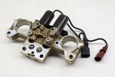 Timing Chain Tensioner / Case w/ Solenoids 07C109204E
