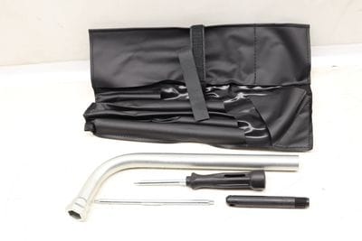 Tool Kit Bag w/ Tools 8R0012115A