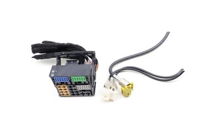 TOUCHSCREEN RADIO / MMI DISPLAY WIRING HARNESS CONNECTOR