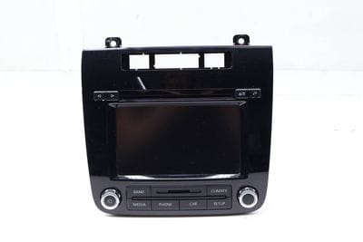Touchscreen Radio / Stereo / CD Unit 7P6035180B