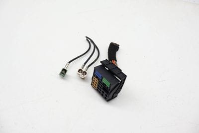 Touchscreen Stereo Unit Wiring Harness Connector / Pigtail Set