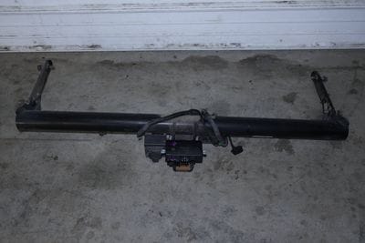 Trailer / Tow Hitch w/ Module 3CN803881C