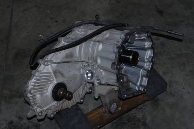 TRANSFER CASE / BOX