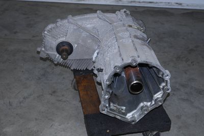 TRANSFER CASE / BOX
