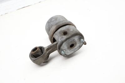 Transmission Mount 7D0199131A