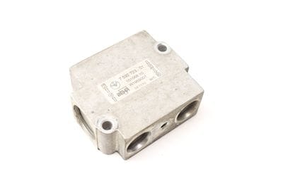 Transmission Oil Cooler Line Block 17227592723
